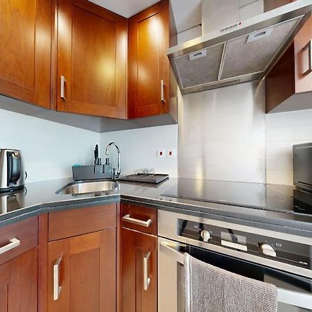 Studio In Best Part Of Downtown With Amazing Pool دبي المظهر الخارجي الصورة