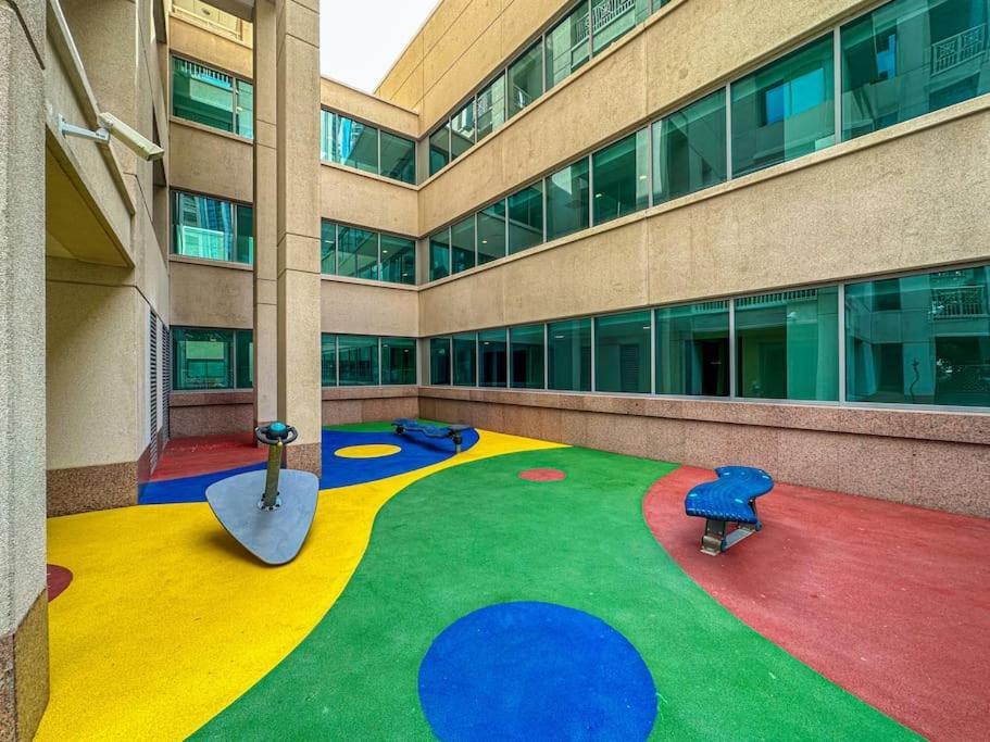 Studio In Best Part Of Downtown With Amazing Pool دبي المظهر الخارجي الصورة
