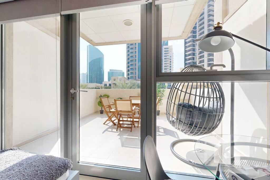 Studio In Best Part Of Downtown With Amazing Pool دبي المظهر الخارجي الصورة