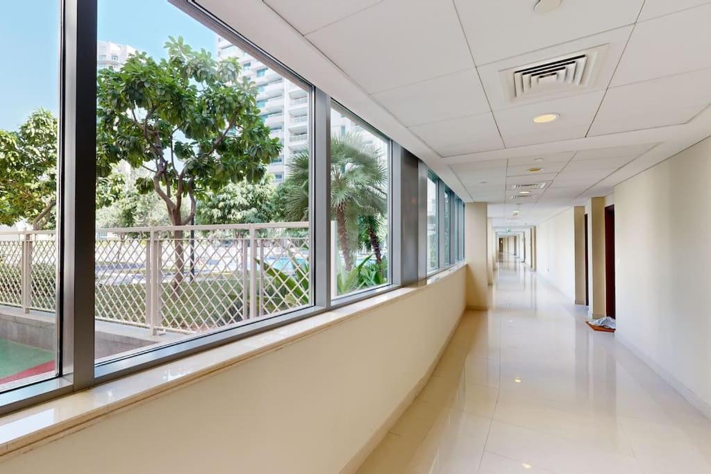 Studio In Best Part Of Downtown With Amazing Pool دبي المظهر الخارجي الصورة